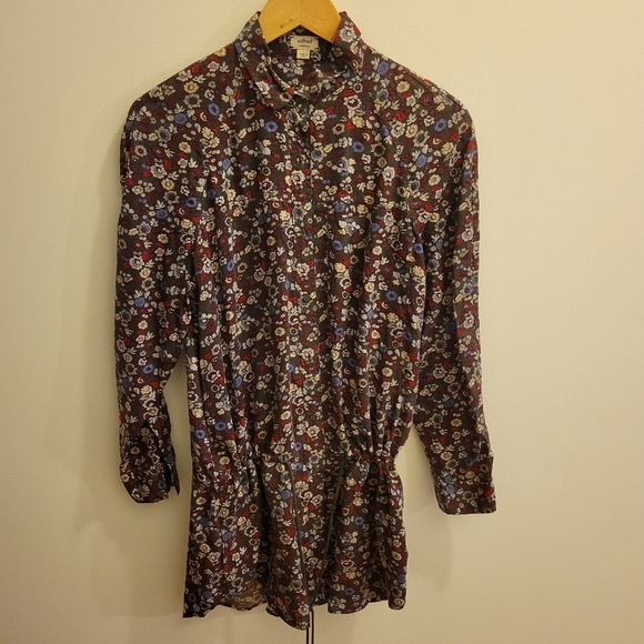 Aritzia Wilfred floral blouse - Picture 2 of 3